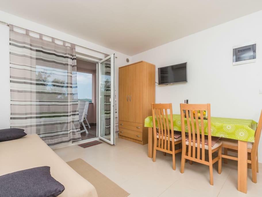 Apartment F-1 Klimno Exteriér fotografie
